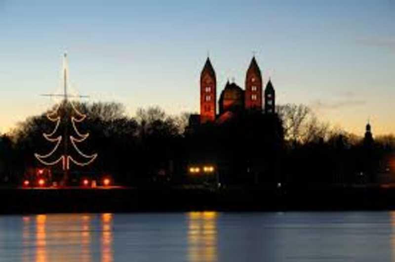 Ferienwohnungen Domblick Mit Historischem Innenhof Шпайер Екстериор снимка